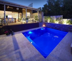 4-7m-plunge-pool-royal-blue-shimmer-east-fremantle-3-min
