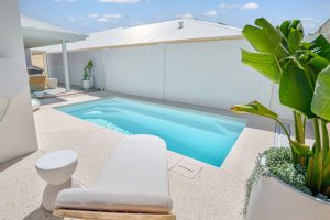 Amalfi 5.2m x 2.8m Alpine White Shimmer_01