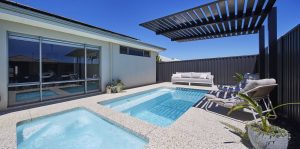 Sorrento_7-1m_x_2-8m_Alpine-White-Shimmer-lake-coogee_03