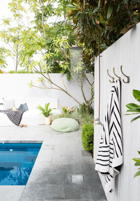 a-how-to-guide-on-outdoor-showers-for-your-pool-blogimage2-m