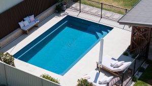 brampton-8.2m-4.2m-hampton-grey-shimmer-warwick-galleryimage-4