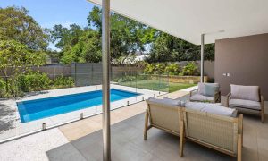 brampton-slimline-sky-blue-shimmer-galleryimage-3