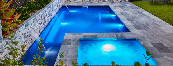 light-up-your-poolscape-with-these-tips-blogimage2