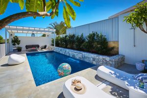 monaco-8.5m-jade-shimmer-doubleview-galleryimage-5