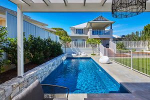 monaco-8.5m-jade-shimmer-doubleview-galleryimage-7