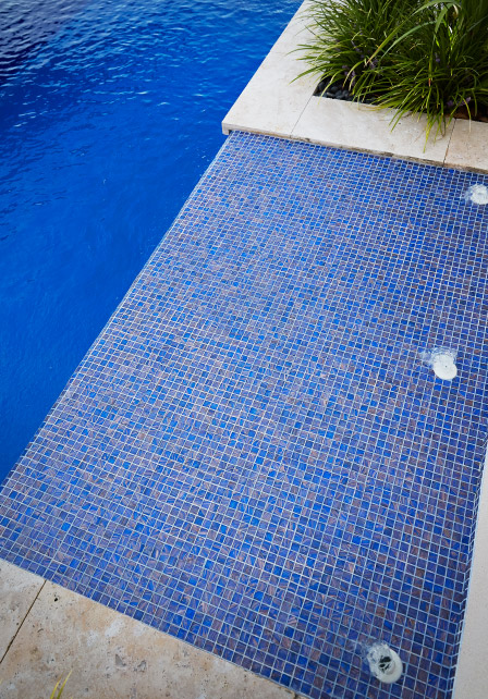 water-features-for-your-fibreglass-pool